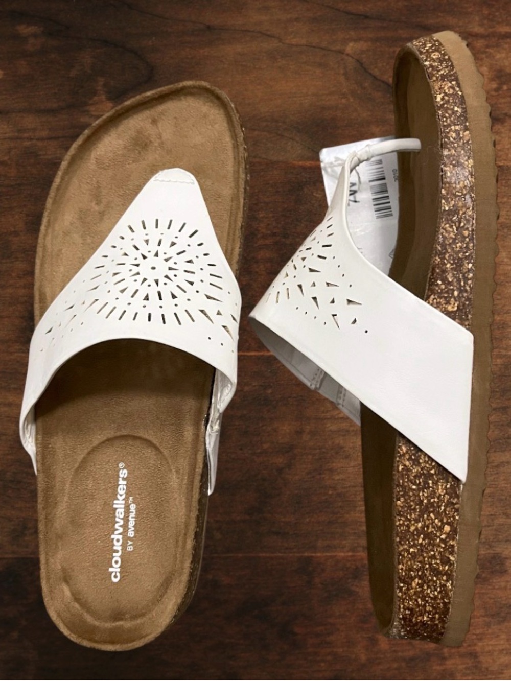 Cloudwalkers By Avenue Women's Penny White Sandals size 7